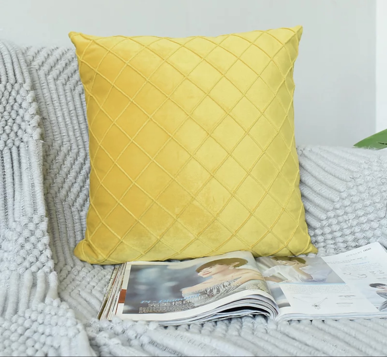 Funda Cojín Amarillo C-0772 - Imagen 2